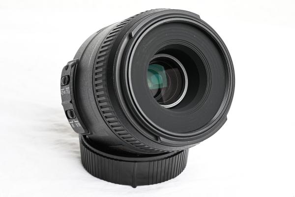 Nikon Micro Nikkor 40mm DX f2.8 -Gebrauchtartikel-